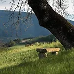Charming Family Retreat In Umbria Apartmán Mantignana
