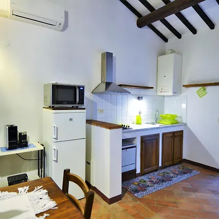 Charming Family Retreat In Umbria Mantignana